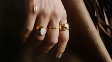 Global eftersp&oslash;rgsel efter vintage-inspirerede smykker stiger blandt millennials