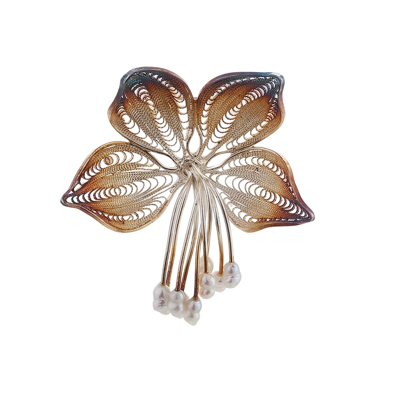 C00606 Håndlavet broche med perlemotiv i 925 sterlingsølv